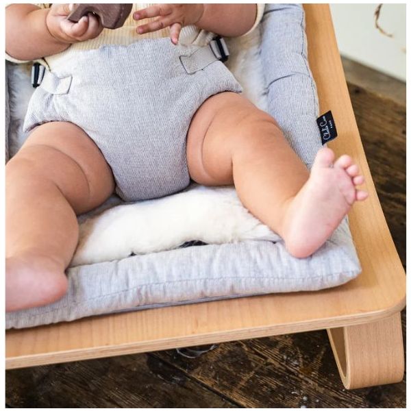 LEVO Sheepskin Bouncer Liner - Charlie Crane x BINIBAMBA - Milk