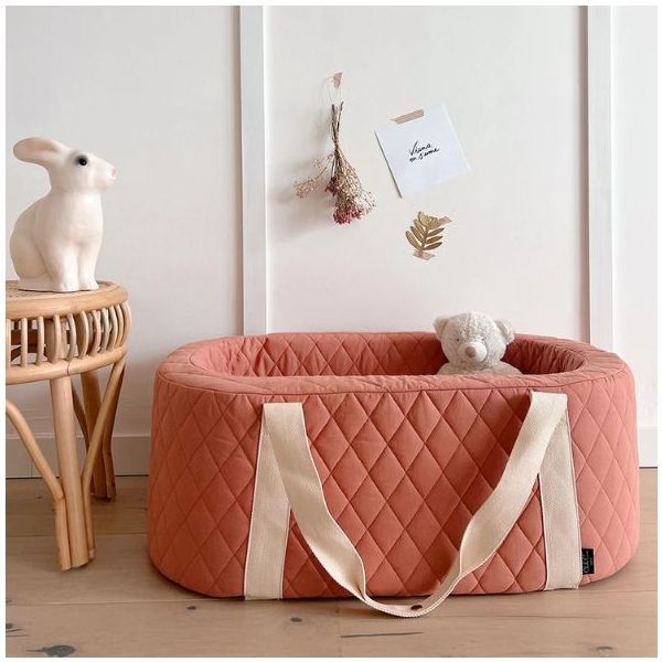 Kuko Moses Basket + Mattress + Stand
