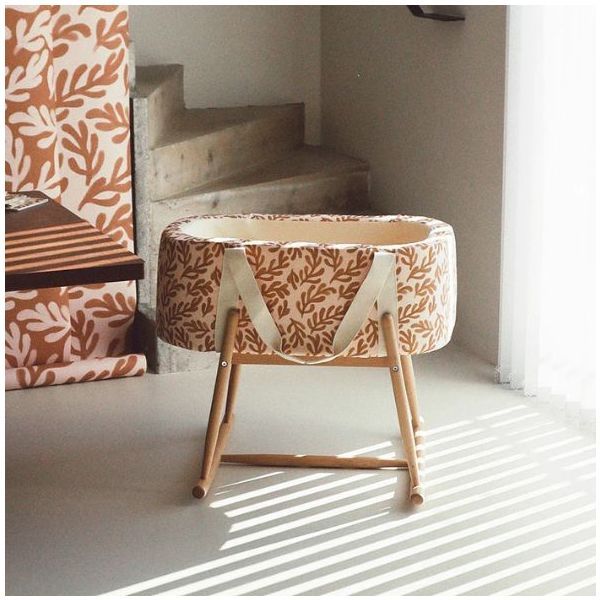 Kuko Moses Basket + Mattress + Stand