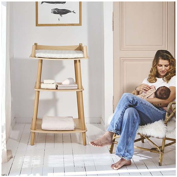 Pago Evolving Changing Table + Mattress + 4 Storage Baskets