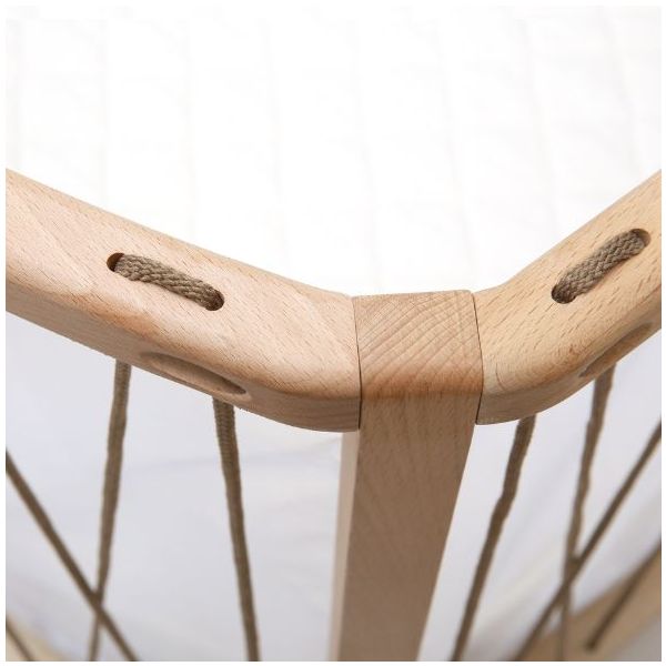 Babybett Kimi 66 x 120 cm - Matratze und Matratzenauflage inklusive - Haselnuss