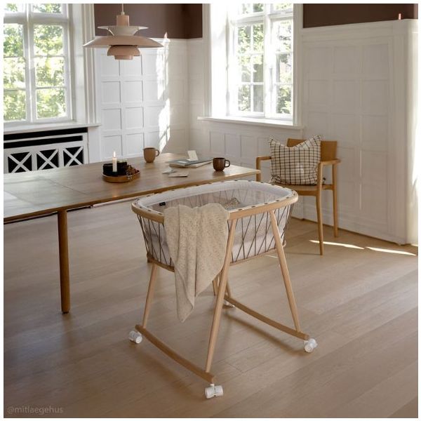 Kumi Cradle + Mattress + Wheels