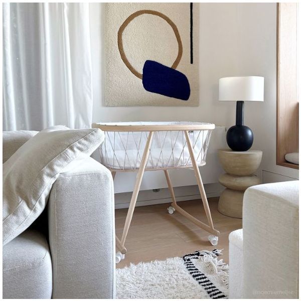 Kumi Cradle + Mattress + Wheels