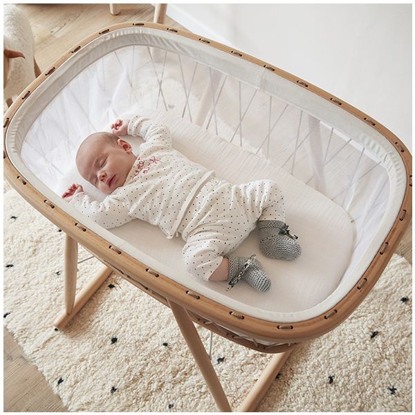 Kumi Cradle + Mattress + Mattress Protector + Fitted Sheet