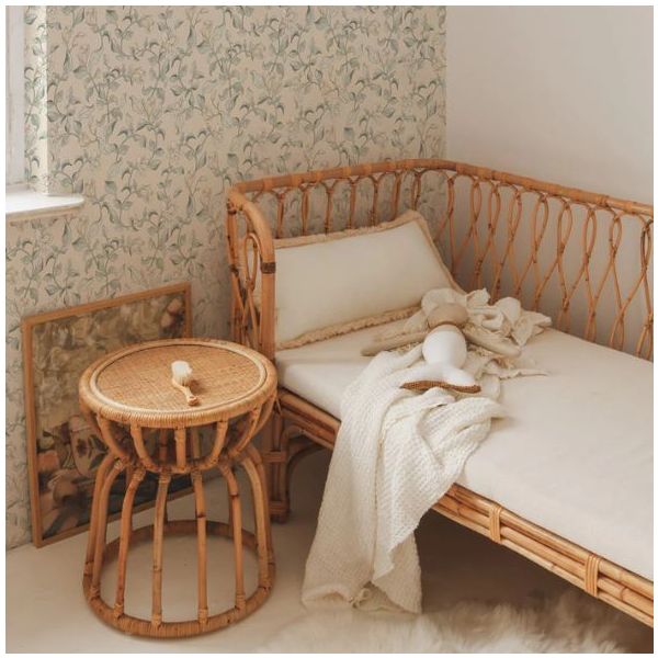 Dreamy Lilies Bush Wallpaper