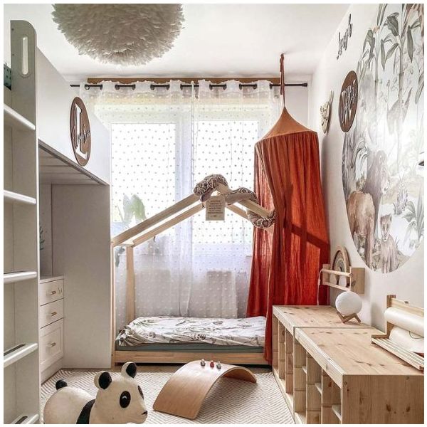 Round Wallsticker - Savanna World