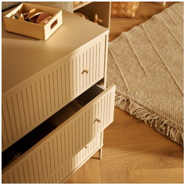 Saga Dresser - 3 Drawers - Metal Feet - Grooves Oat / Oat