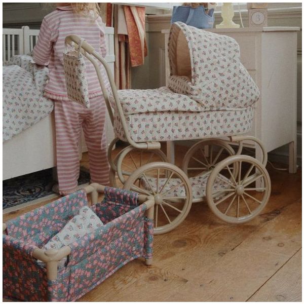 Lit de poupée de voyage - Kyoto