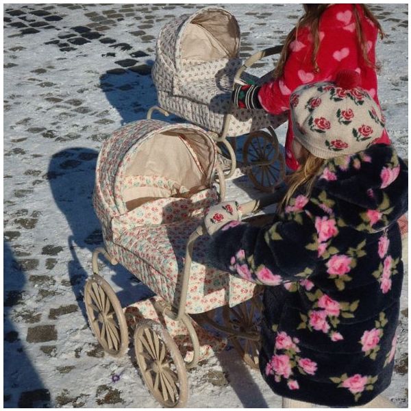 Vintage Puppenwagen Minnie - Lumina