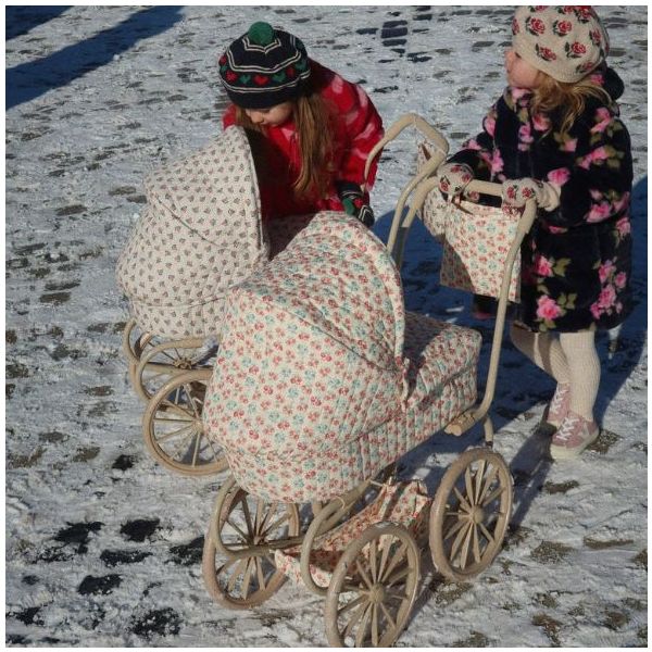 Vintage Puppenwagen Minnie - Lumina