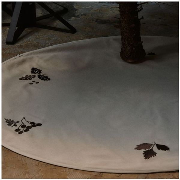 Oak Round Christmas Tree Blanket - Natural