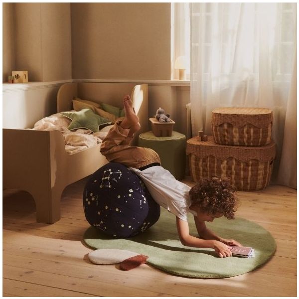 Apple Tufted Rug - 110 x 110 cm - Tea Green