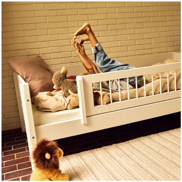 White Single Bed with 3/4 Safety Rail 90 x 200 cm - Slatted Safety Rail - White