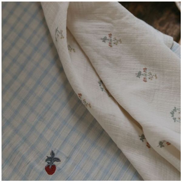 Couverture en gaze de coton - La Fraise