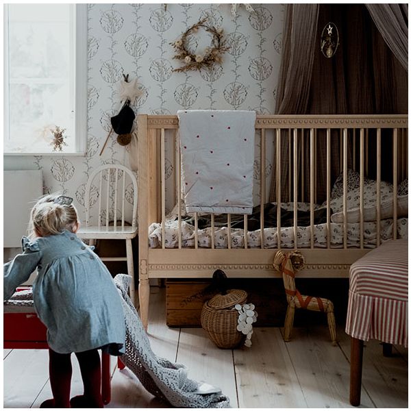 Crib with Mattress - Birch