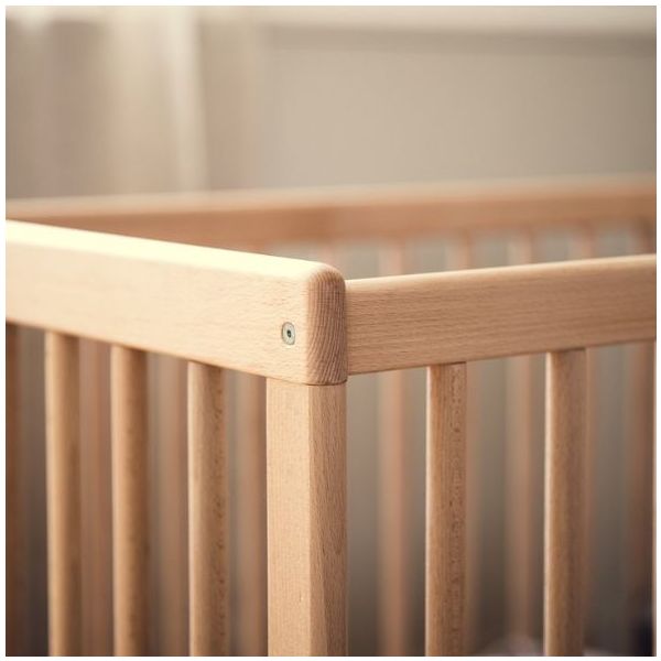 Lit bébé évolutif au sol Turia 70 x 140 cm - Hêtre