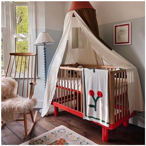 Nox Convertible Crib 60 x 120 cm - Natural / Red