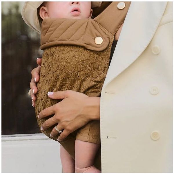 Porte-bébé Mio - Dentelle Marron