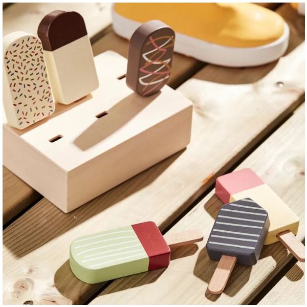 Glaces bâtonnets en bois