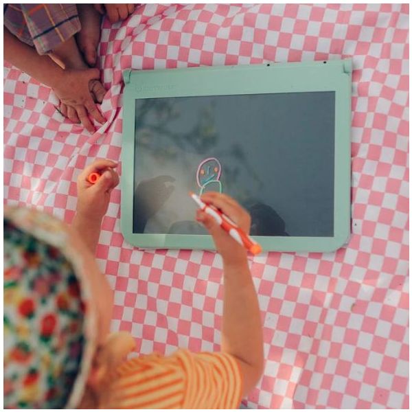 Light-Up Drawing Tablet