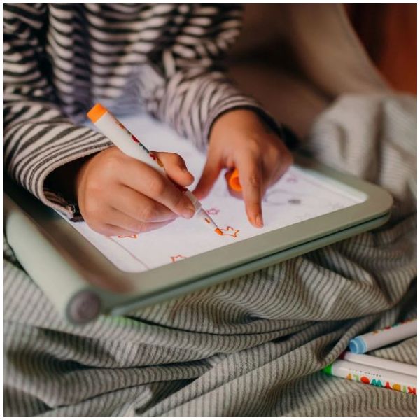 Light-Up Drawing Tablet