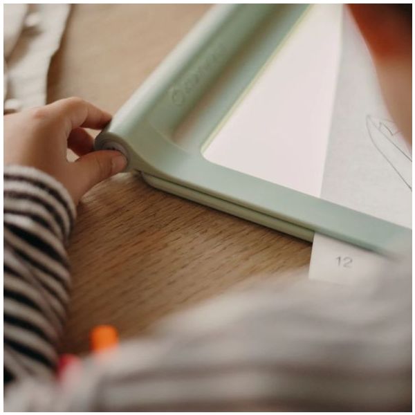 Light-Up Drawing Tablet