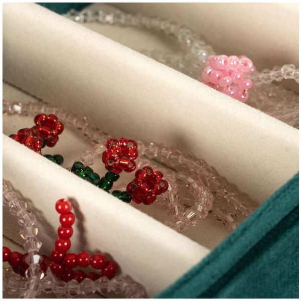 Boîte avec bijoux - Velours Vert