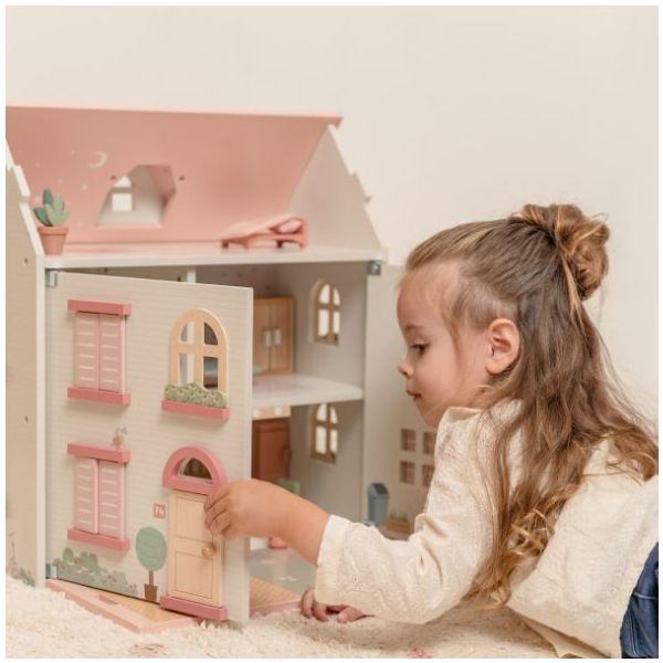 Maison de poupée en bois meublée