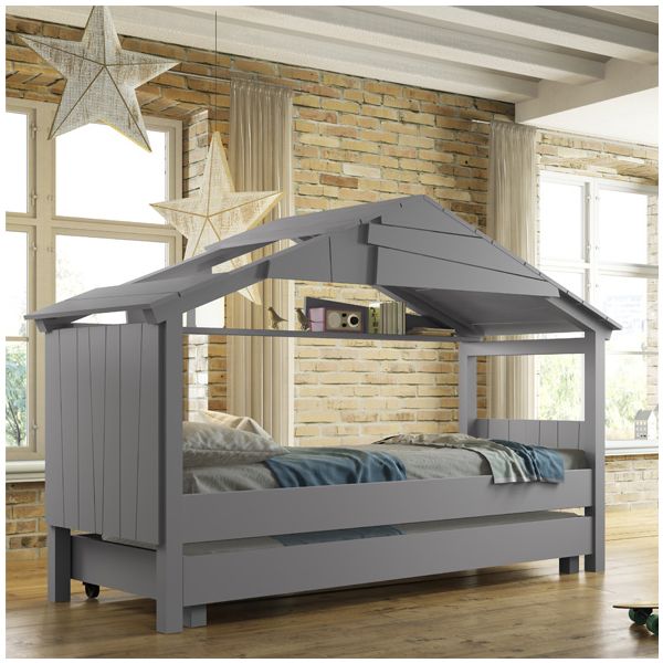 Star Treehouse Bed
