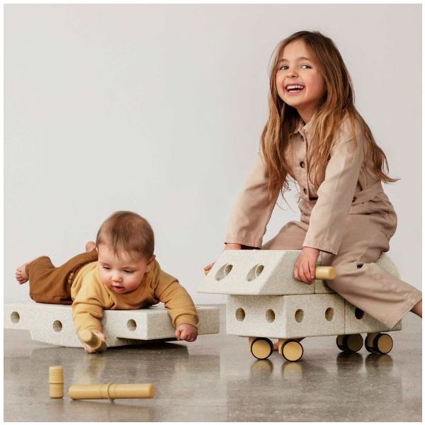 Life-sized Construction Toy - Explorer Set - Sand