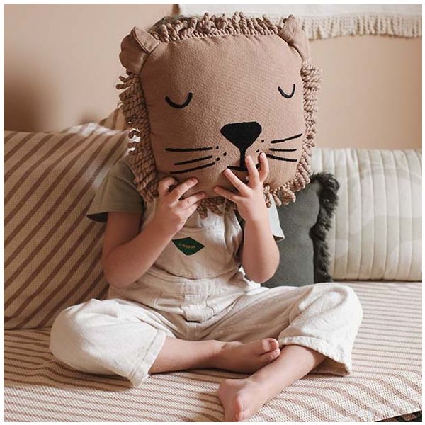 Coussin brodé Lion - Sésame