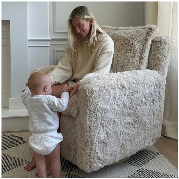 Fauteuil d’allaitement pivotant et inclinable manuel Flynn - Fausse Fourrure Aussie