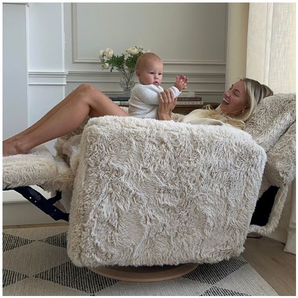 Fauteuil d’allaitement pivotant et inclinable manuel Flynn - Fausse Fourrure Aussie