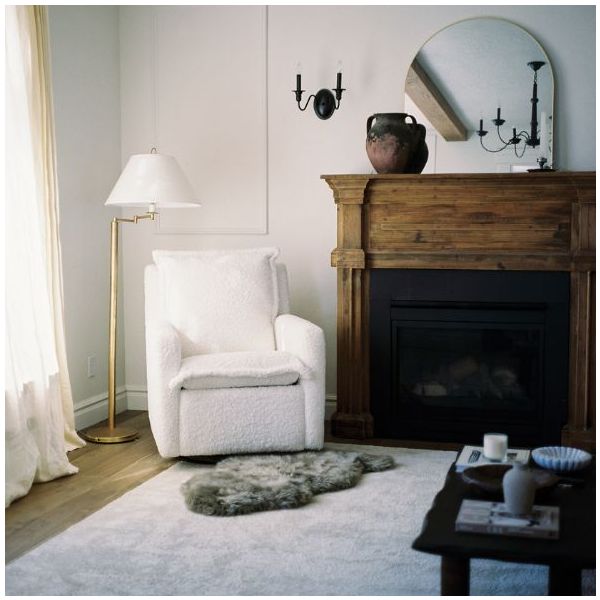 Fauteuil d’allaitement pivotant et inclinable manuel Flynn - Effet peau de mouton Nuage
