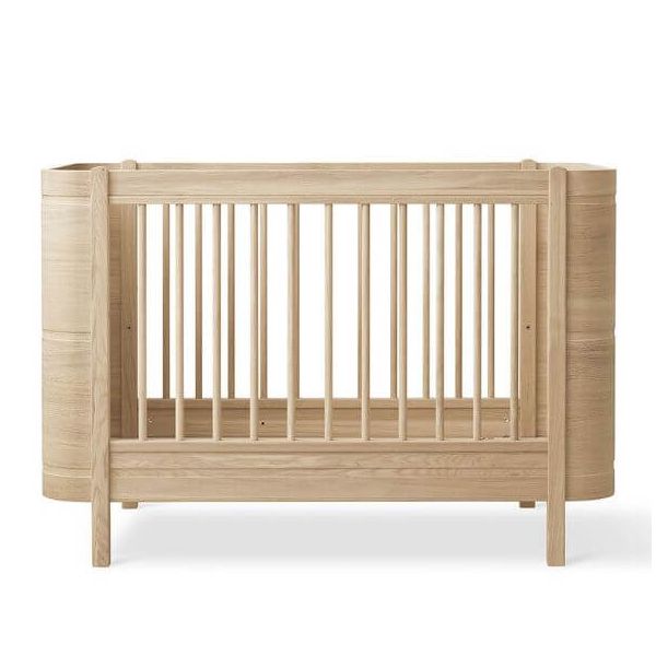 Lit bébé évolutif Wood Mini+ avec kit de conversion (0-9 ans) - Chêne