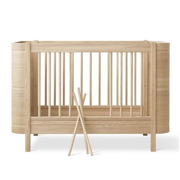 Lit bébé évolutif Wood Mini+ avec kit de conversion (0-9 ans) - Chêne