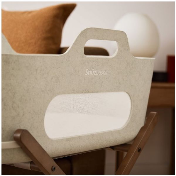 SnüzBaskit Moses Basket & Stand - Barley / Walnut