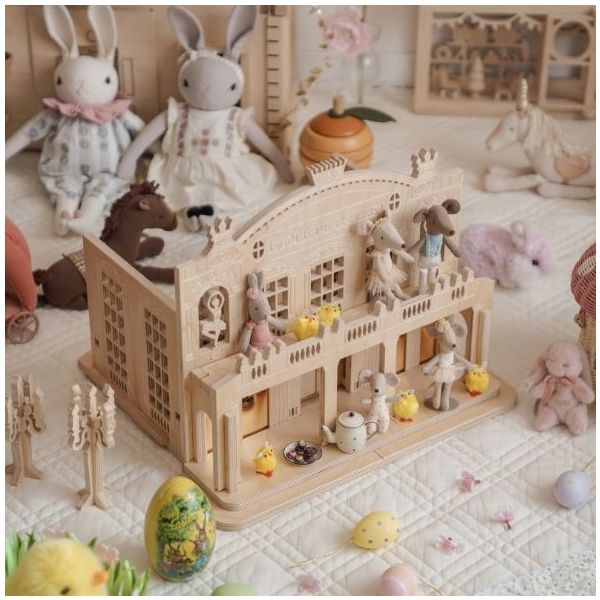 Maison de poupée - École de Ballet Parisien