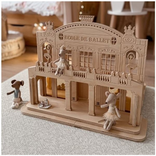 Maison de poupée - École de Ballet Parisien