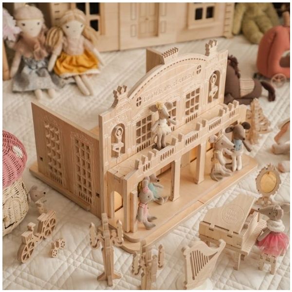 Maison de poupée - École de Ballet Parisien