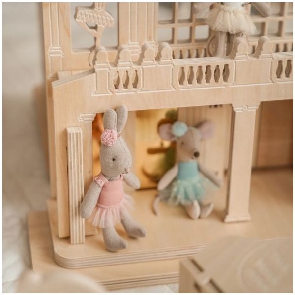 Maison de poupée - École de Ballet Parisien