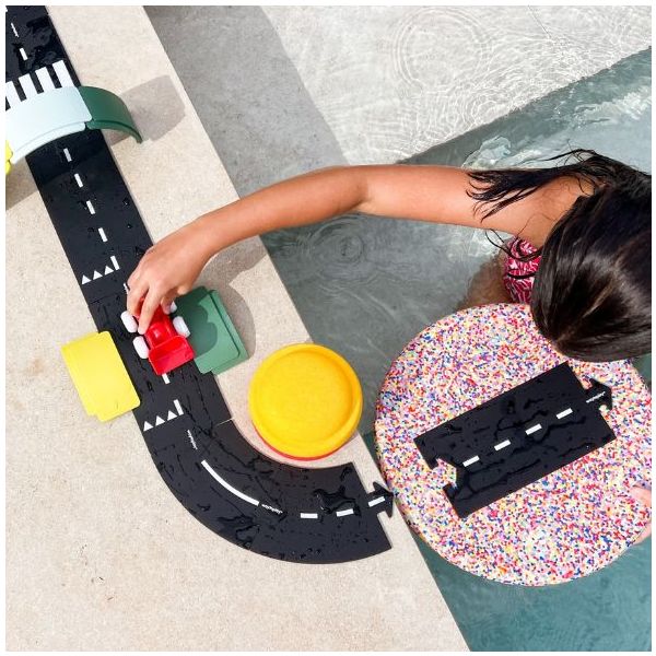 Flexible & Waterproof Toy Car Road - Cars Included - King of the Road (40 pieces)