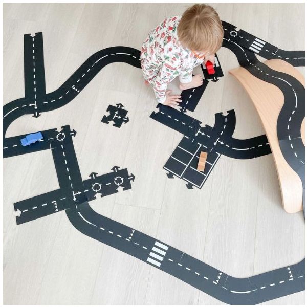 Flexible & Waterproof Toy Car Road - Cars Included - King of the Road (40 pieces)