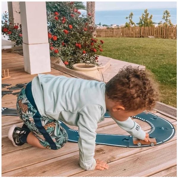 Flexible & Waterproof Toy Car Road - Grand Prix (24 pieces)