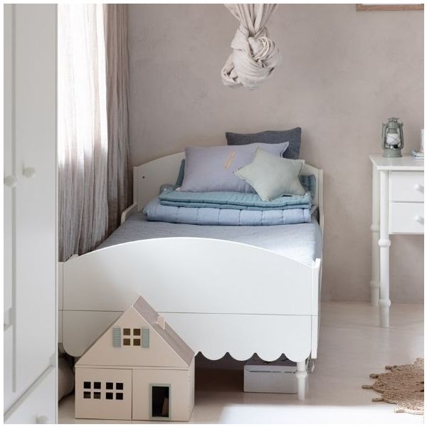 Babushka Single Bed 90 x 200 cm - White