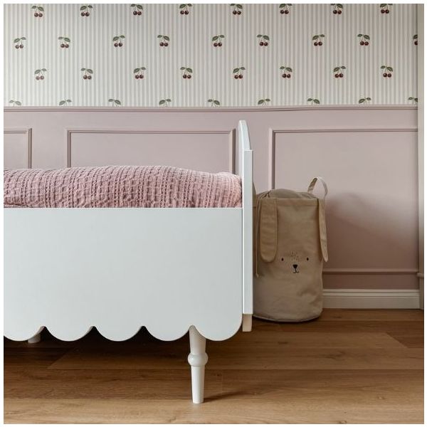 Babushka Single Bed 90 x 200 cm - White