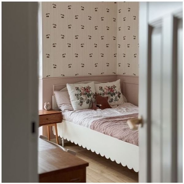 Babushka Single Bed 90 x 200 cm - White