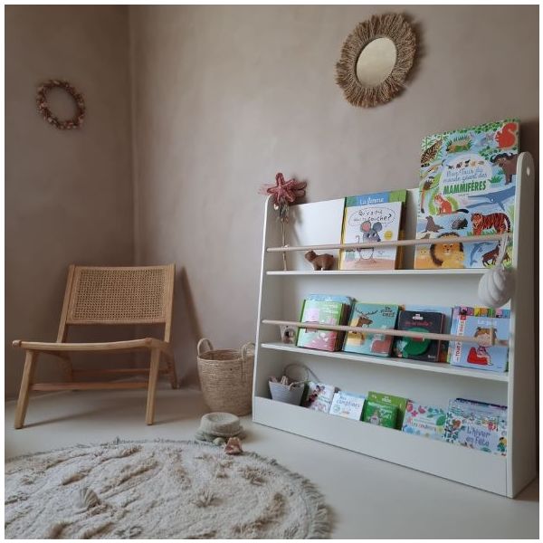 Bookworm Montessori Bookshelf - White