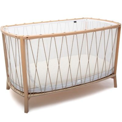 Babybett Kimi 66 x 120 cm - Matratze und Matratzenauflage inklusive - Haselnuss